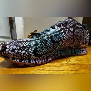 Melody Ehsani X Reebok Classic Leather Lux " Python"

Collectors Edition